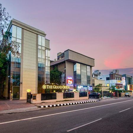 The Grand Orion - Kailash Colony New Delhi Buitenkant foto