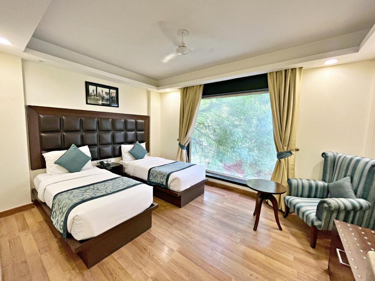 The Grand Orion - Kailash Colony New Delhi Buitenkant foto
