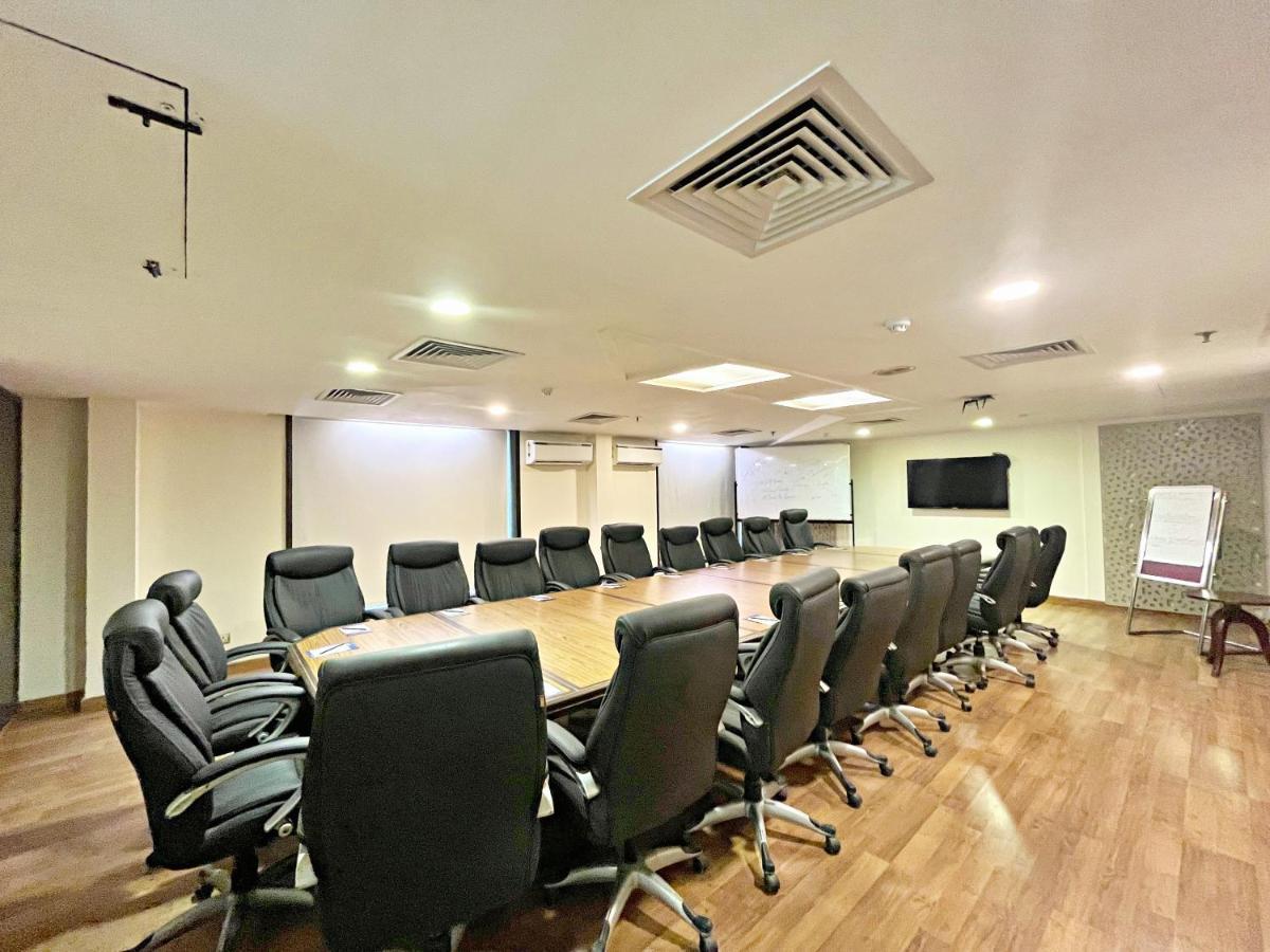 The Grand Orion - Kailash Colony New Delhi Buitenkant foto
