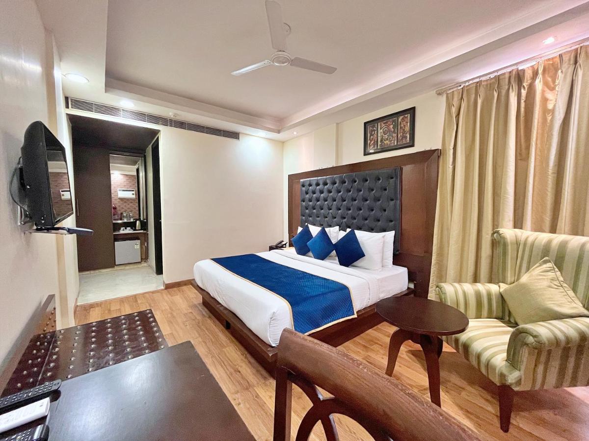 The Grand Orion - Kailash Colony New Delhi Buitenkant foto