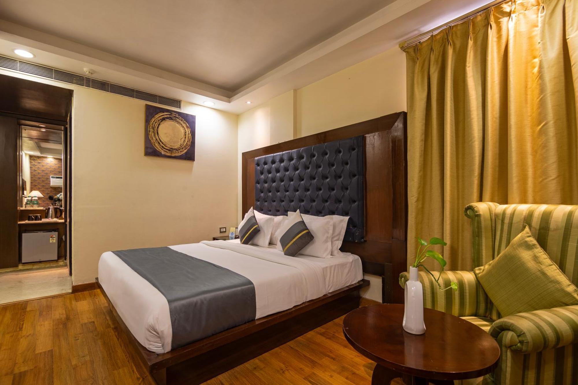 The Grand Orion - Kailash Colony New Delhi Buitenkant foto