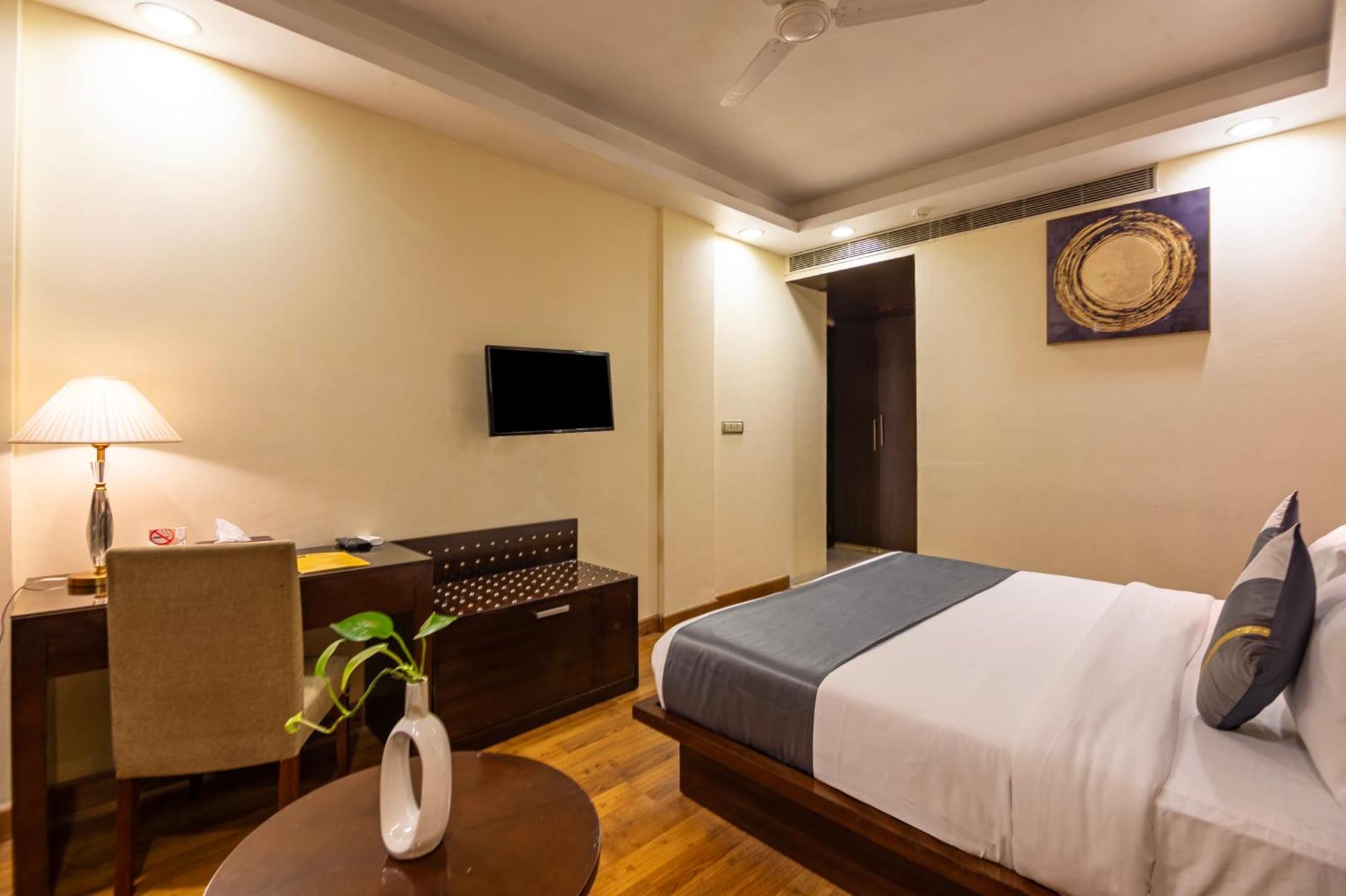 The Grand Orion - Kailash Colony New Delhi Buitenkant foto