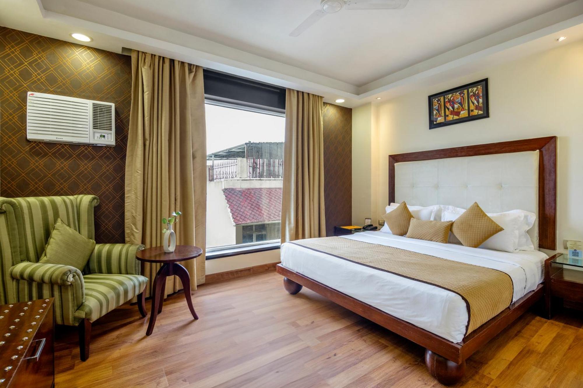 The Grand Orion - Kailash Colony New Delhi Buitenkant foto