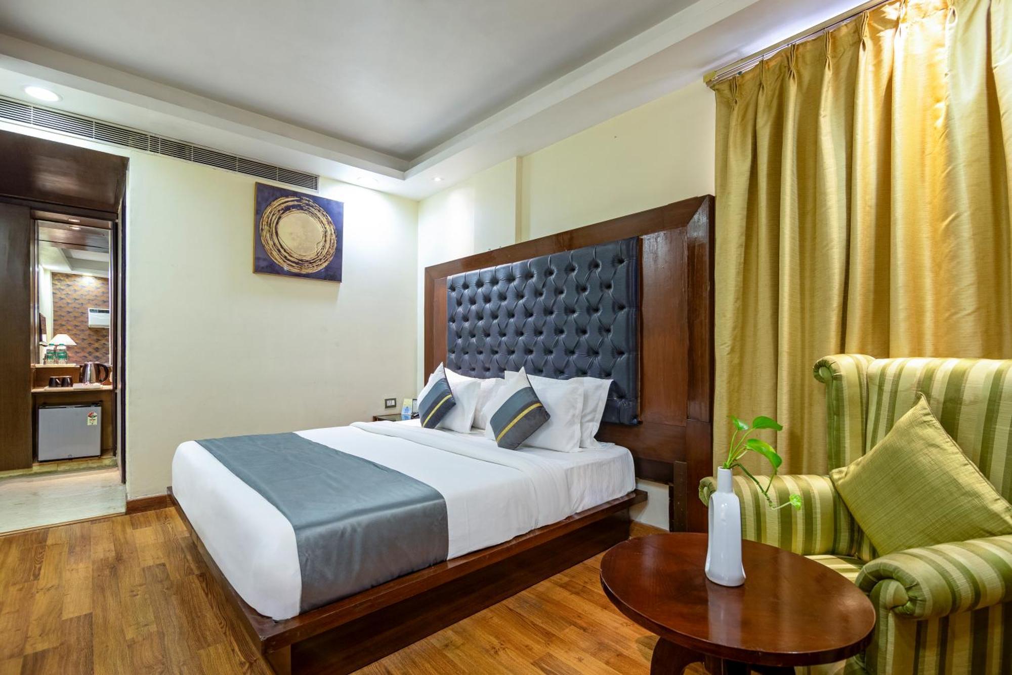 The Grand Orion - Kailash Colony New Delhi Buitenkant foto