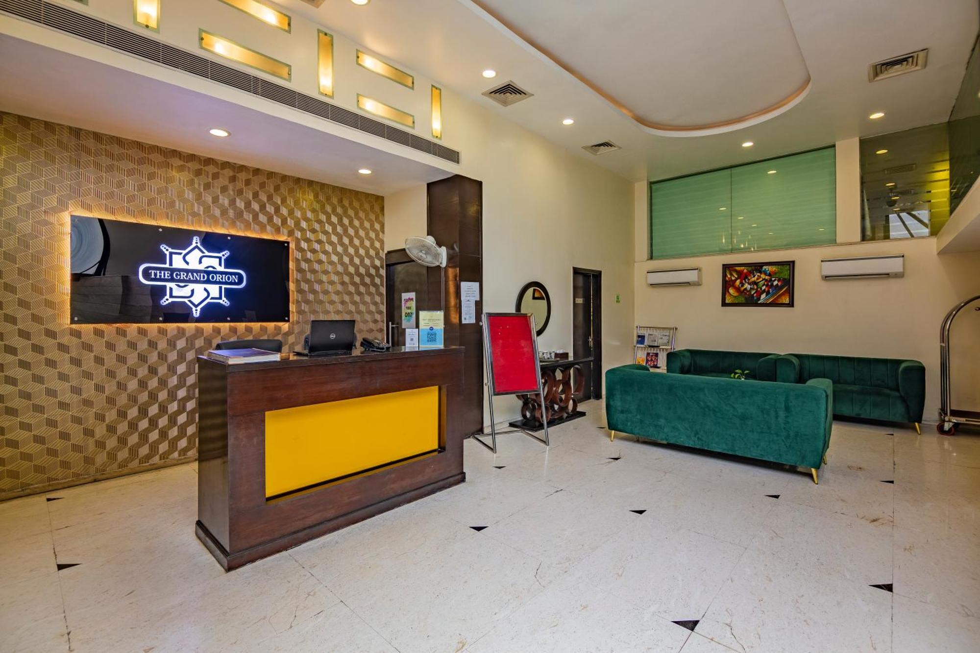 The Grand Orion - Kailash Colony New Delhi Buitenkant foto