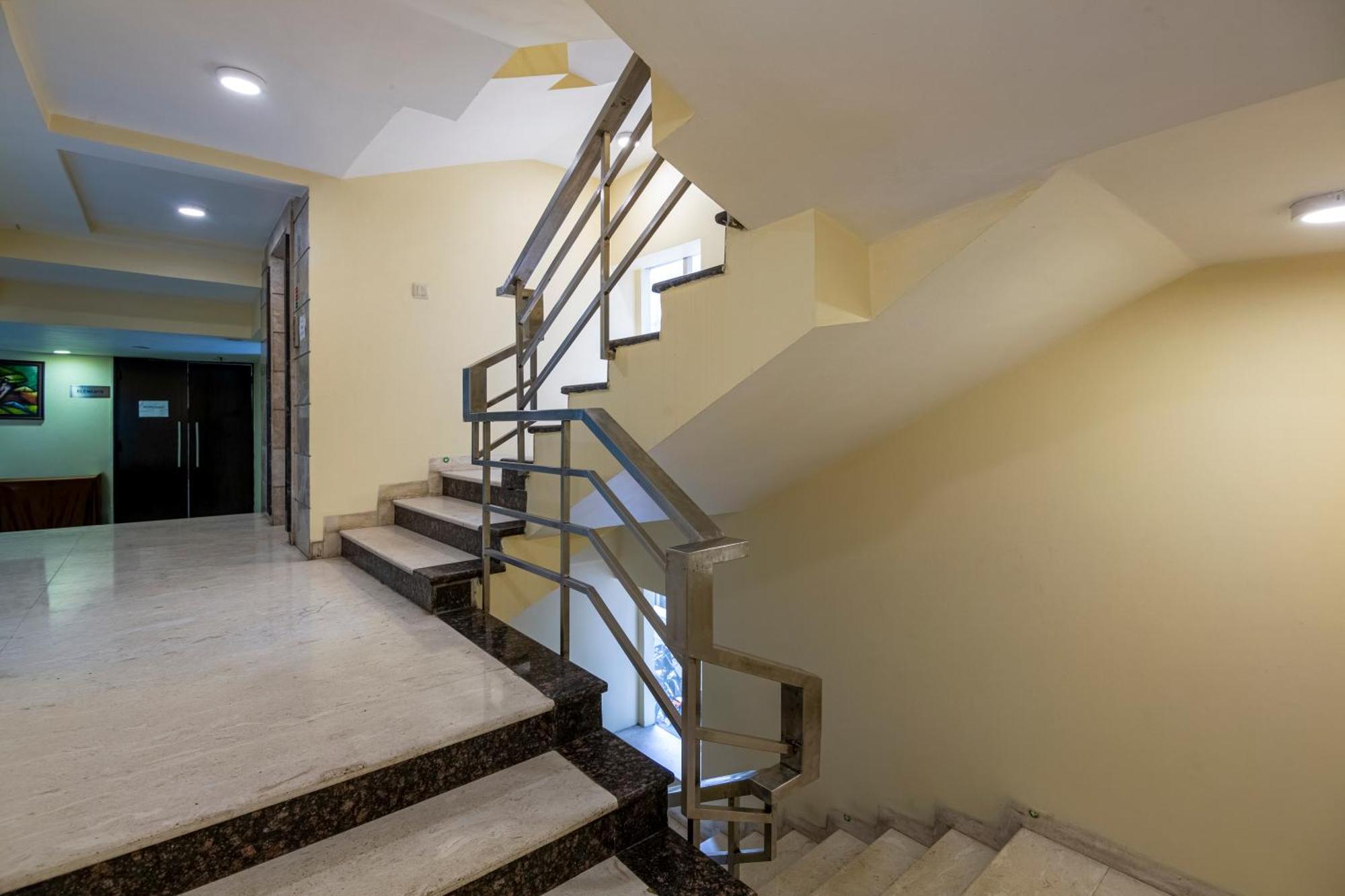 The Grand Orion - Kailash Colony New Delhi Buitenkant foto