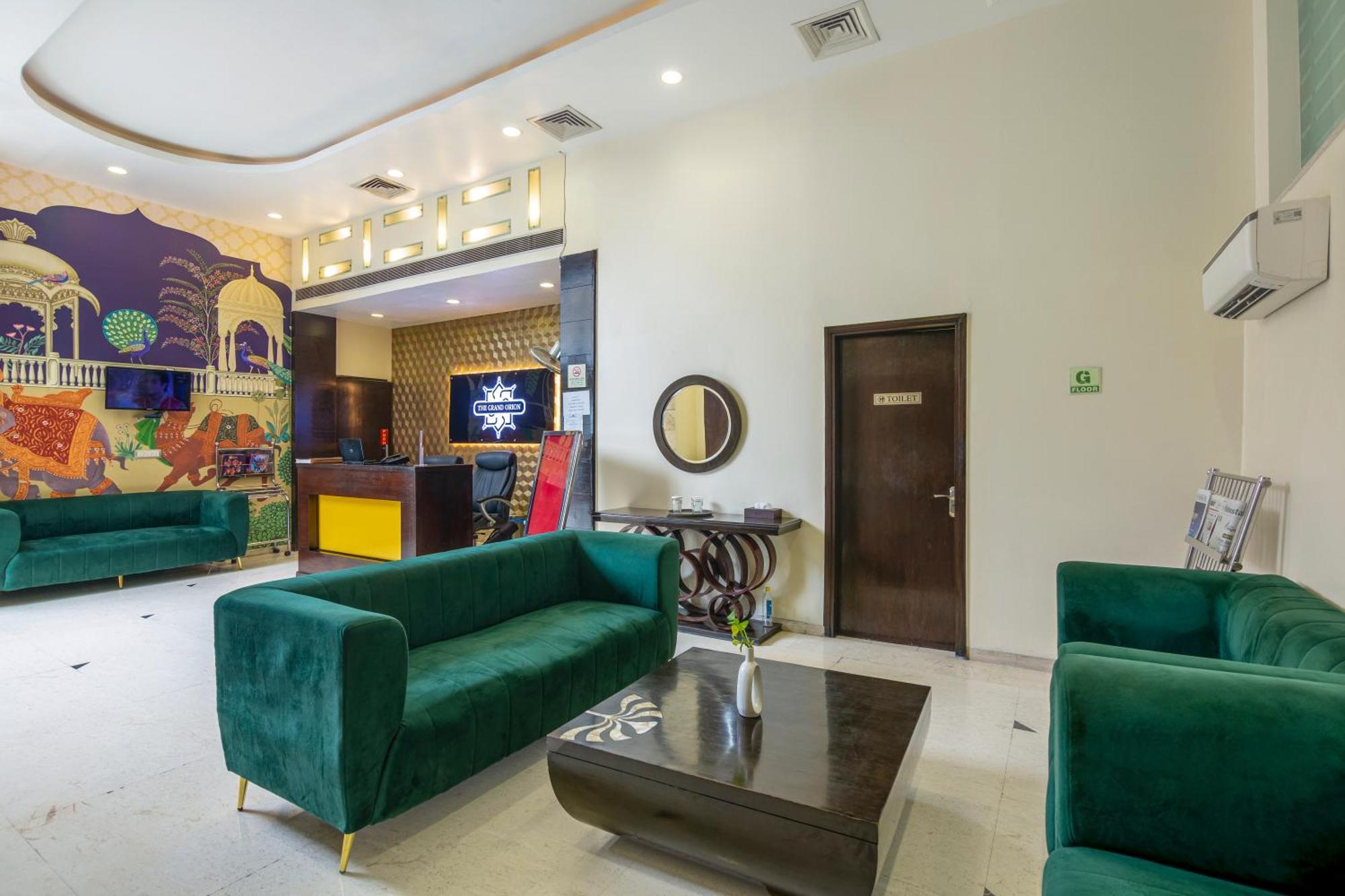 The Grand Orion - Kailash Colony New Delhi Buitenkant foto